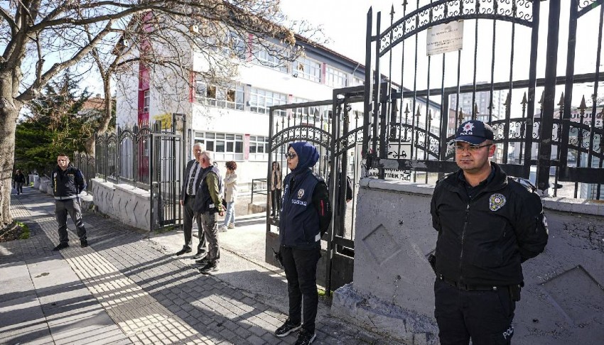 81 ilde düğmeye basıldı! Okullara 30 bin yeni güvenlik görevlisi: İşte yapacakları işler